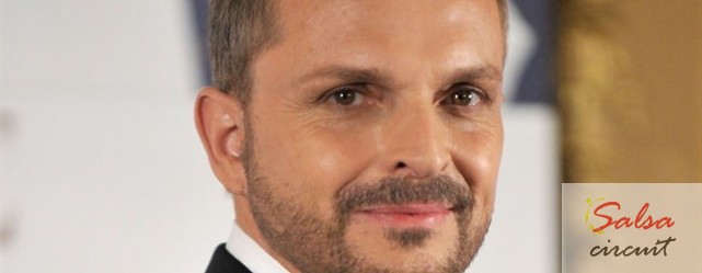 Miguel Bose sings to freedom