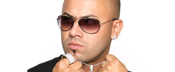 Wisin leads the charts with “Vacaciones”